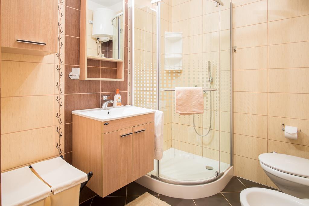 The Golden Island Apartments كرك الغرفة الصورة